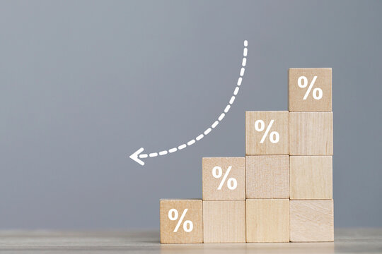 wood cube block with  sales decreased according to world economic trends.