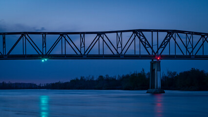 night view of the truss bridge over the Missouri River at Brownville, Nebraska
