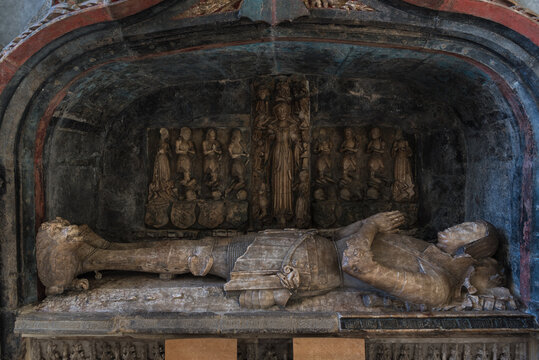 Image of Sir Richard Herbert of Eywas tomb, 1510, in St Mary's church, Abergavenny, Wales, UK
