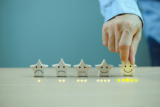 Customer review good satisfaction feedback survey concept. User give 5 star rating to service experience, online application. Customer evaluate best quality of reputation consumer ranking of business