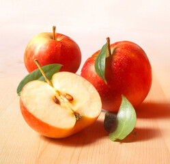 Apfelsaft, Apfel, Äpfel, isoliert, rote Äpfel, Vitamine, 