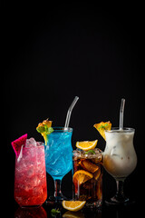 Naklejka premium Set of classic alcohol cocktails