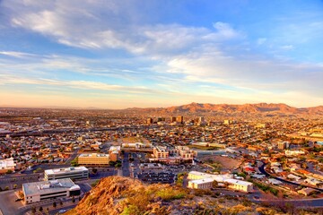 Fototapeta na wymiar Border City Vibes: 4K image Tour of El Paso, Texas - Where Culture and History Meet on the Banks of Rio Grande