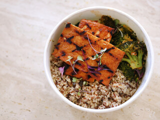 grilled tofu bowl