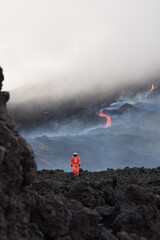Astronauta en el volcán de Pacaya © Adan