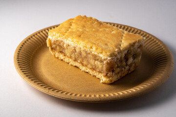 apple pie on a plate