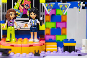 Fototapeta premium Lego Friends Karaoke Music Party