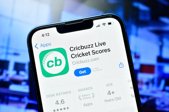 Cricbuzz app on smartphone used to watch live cricket score