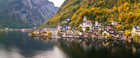 Panoramic view of beautiful Hallstatt town and Hallstattersee in Austria