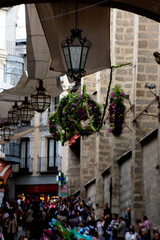 Calles adornadas en Toledo para el Corpus Christi, España