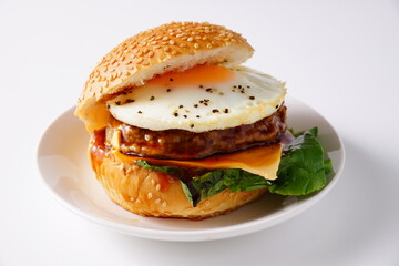 チーズ＆エッグのてりやきバーガー
