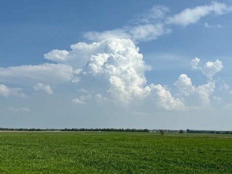 Towering cumulus cloud southeast of Wichita. 