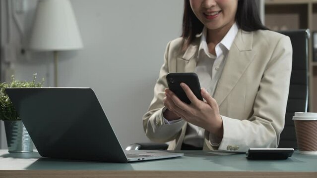 Experienced Asian businesswoman with CPA certification and a Bachelor's degree in Accounting or Finance. Proficient in bookkeeping, auditing, tax, and financial accounting using various software.