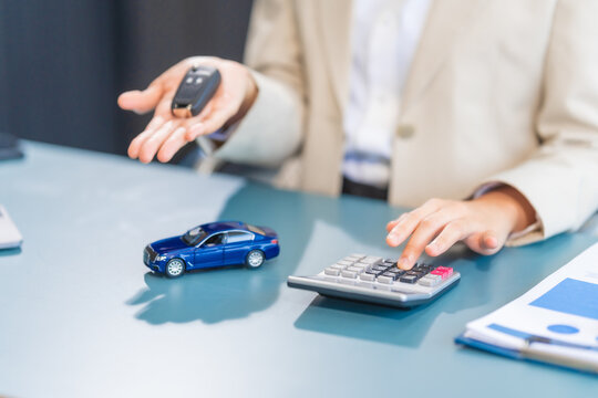 Experienced Asian businesswoman adept in car insurance processes. Skilled in handling claims, negotiating deductibles, and providing comprehensive coverage advice for clients' needs.