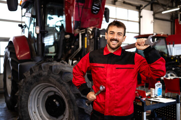 Service and maintenance of tractor agricultural machinery.