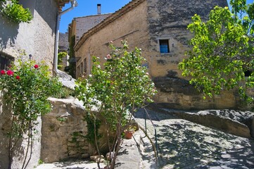 Dörfchen Ansouis im Luberon in der Provence