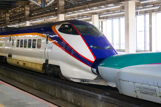 大宮駅の東北新幹線と山形新幹線