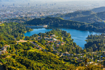 Hollywood Reservoir: Urban Oasis Amidst Iconic Surroundings