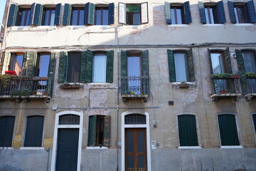 houses in island