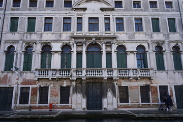 city grand canal