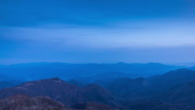 夜明けの富士山