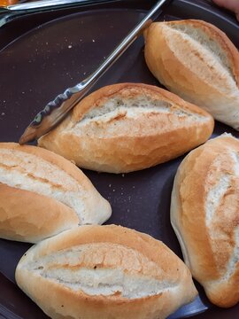 Panader&iacute;a en el supermercado, pan bolillo