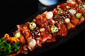 sashimi de atún comida oriental japonesa 