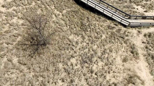 Spin with drone over the lookout at Kruse Park.