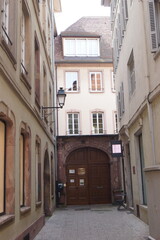 Die Gassen und Häuser in der Altstadt von Straßburg