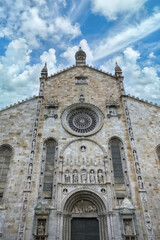 Fototapeta na wymiar Como in Italy, the cathedral 