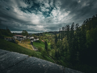 Il meraviglioso paesaggio che si può osservare dal castello di Predajma, in Slovenia, il famoso...