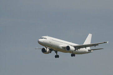 avion a l'atterrissage
