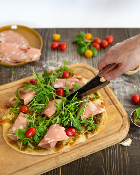 Recette d'une pizza a la mortadelle 