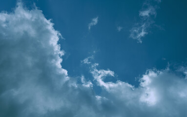 Natur, Wolken über der Stadt