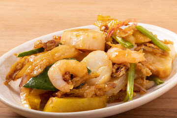 北海道産ホタテと甘海老のサラダ