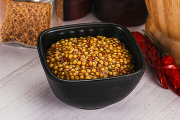 Spicy mustard sauce with seeds