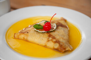 Crepas con leche condensada y amaranto