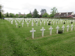 Cimetière militaire français de Beauvais, Oise, Haut-de-France, France. première guerre mondiale.