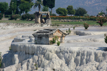 Obraz premium A sarcophagus from the necropolis of the ancient city of Hierapolis on the Pamukkale travertines, Denizli, Turkey