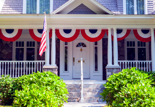 American Home with 4 of july decorations