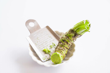 すりおろす生わさび