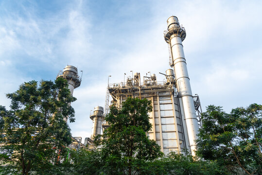A natural gas power plant is a type of power plant that uses natural gas to generate electricity. Natural gas is a clean-burning fossil fuel