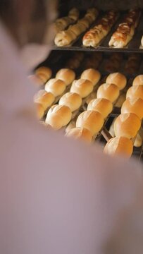 P&atilde;o sendo feito na padaria