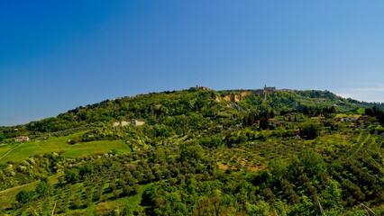 Panorama delle caratteristiche le Balze di Volterra, sporgenze calcaree che caratterizzano il paesaggio nei dintorni di Volterra,provincia di Pisa,Toscana,Italia