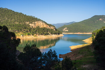 Fototapeta premium Tranco reservoir - El Tranco de Beas-, Natural Park of the Sierras de Cazorla, Segura and Las Villas, Jaén province, Andalusia, Spain