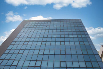 オフィスビルの外観