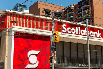 Obraz premium exterior of Scotiabank branch located at 222 Queen Street West in Toronto, ON