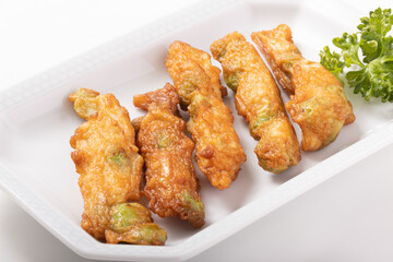 枝豆するめ　揚げかまぼこ
