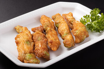 枝豆するめ　揚げかまぼこ