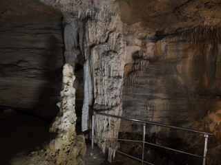 沖縄県　石垣島鍾乳洞